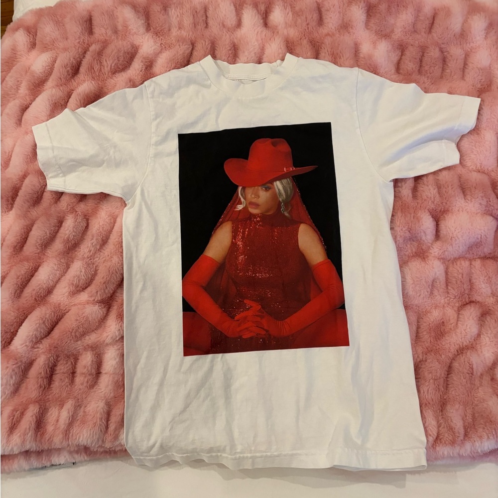Authentic Cowboy Carter tour Los Angeles T shirt NEVER WORN!